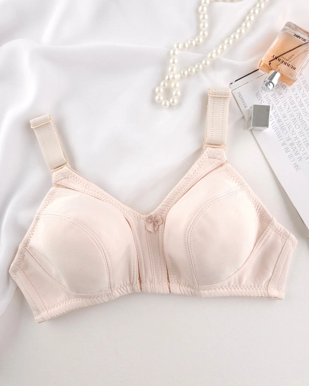 Luxurious Women’s Seamless Padded Cups Wireless Bra (Beige)
